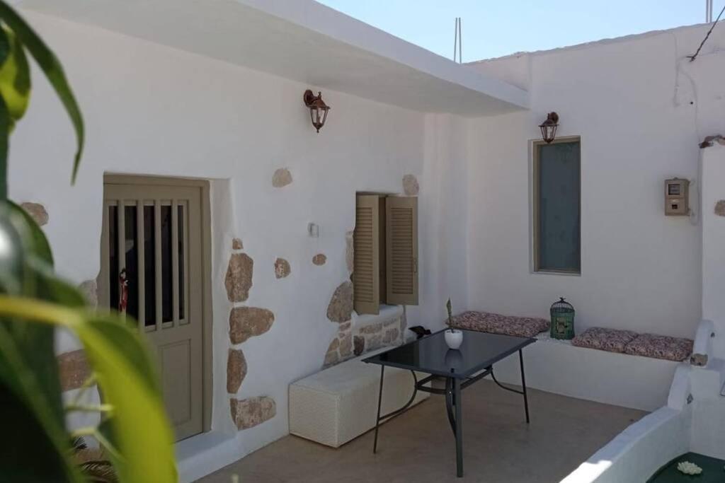 Sonia'S Luxury Apartment With Jacuzzi كاميلاريون المظهر الخارجي الصورة