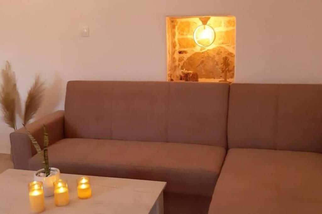 Sonia'S Luxury Apartment With Jacuzzi كاميلاريون المظهر الخارجي الصورة