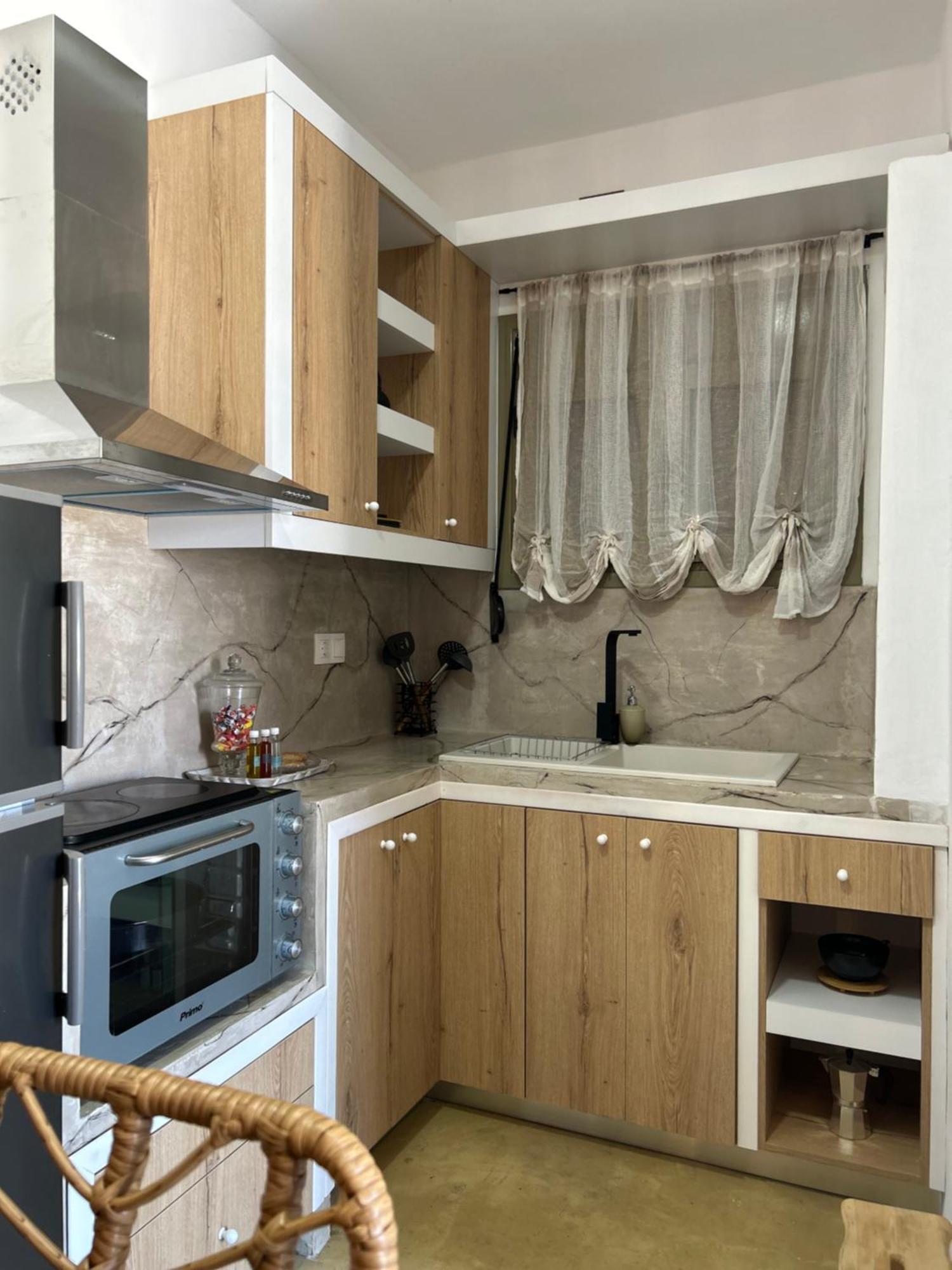 Sonia'S Luxury Apartment With Jacuzzi كاميلاريون المظهر الخارجي الصورة