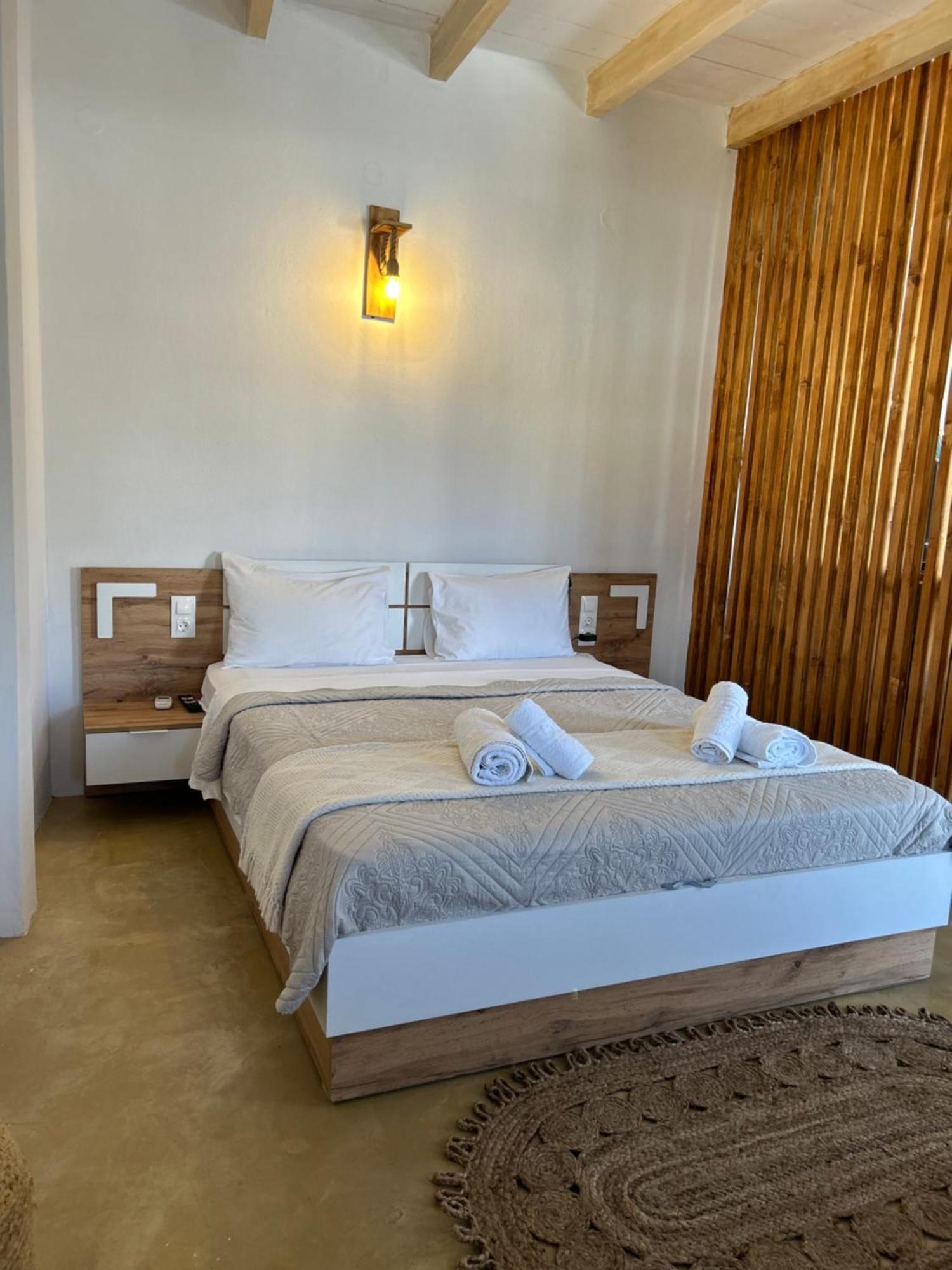 Sonia'S Luxury Apartment With Jacuzzi كاميلاريون المظهر الخارجي الصورة