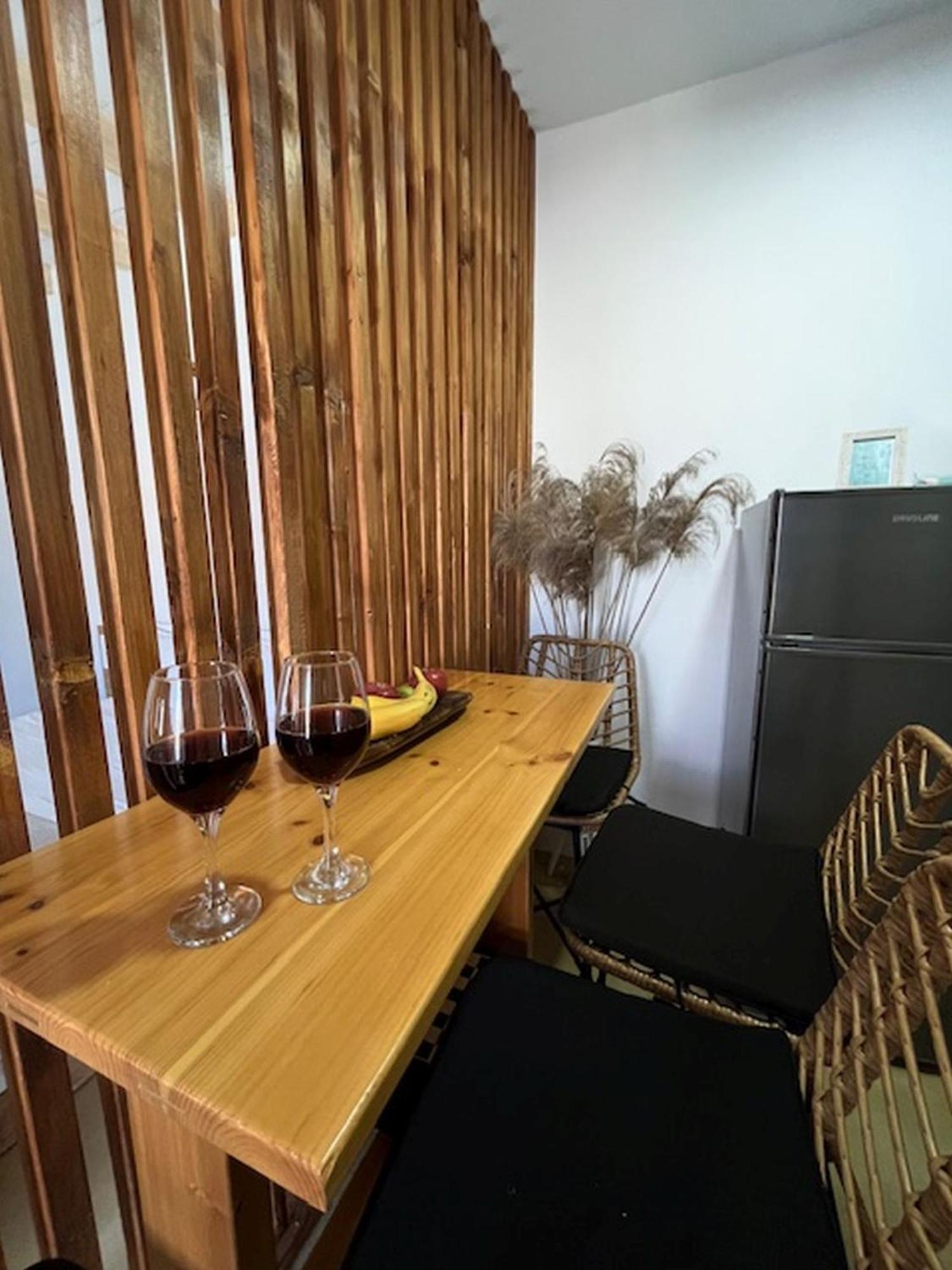 Sonia'S Luxury Apartment With Jacuzzi كاميلاريون المظهر الخارجي الصورة
