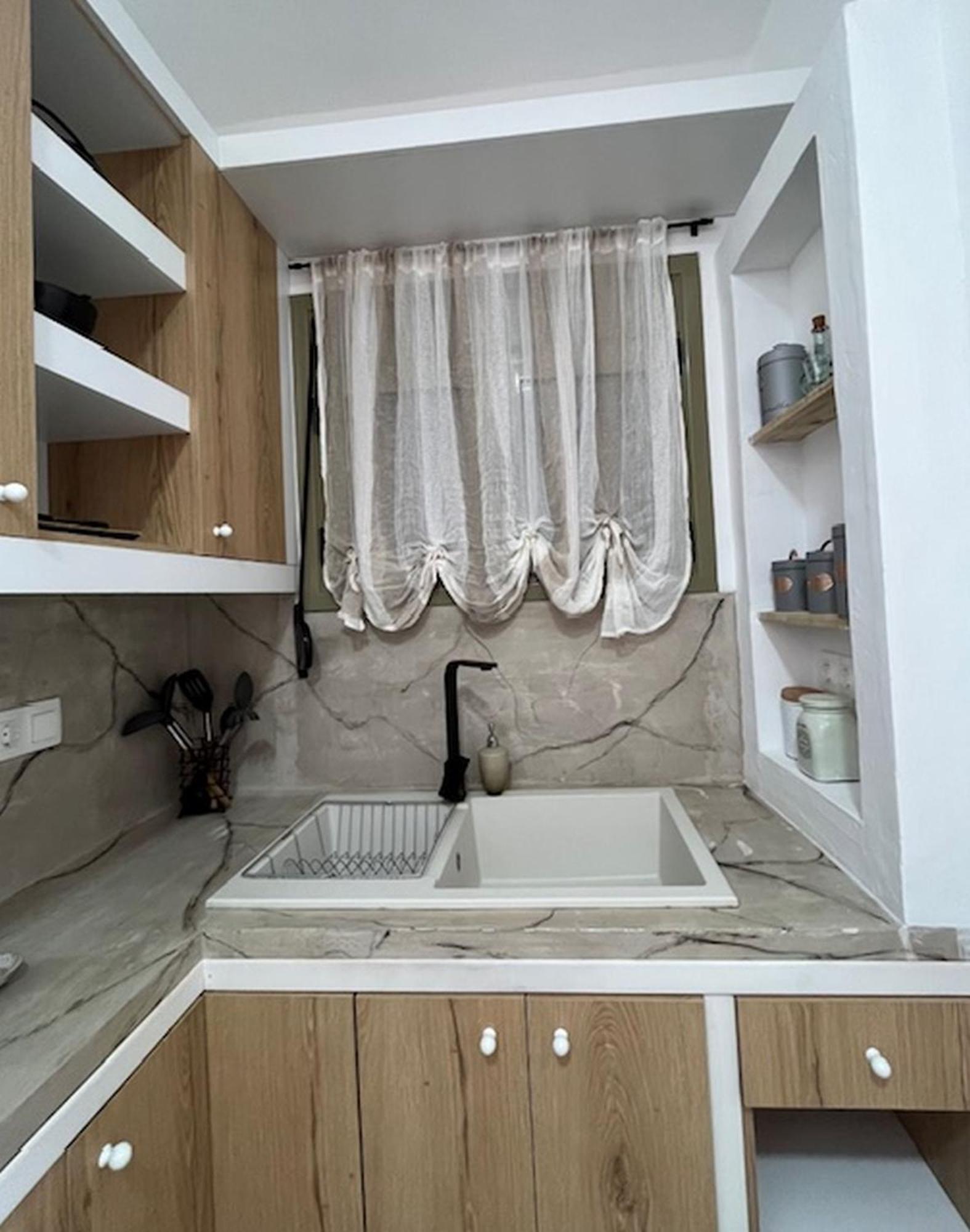 Sonia'S Luxury Apartment With Jacuzzi كاميلاريون المظهر الخارجي الصورة