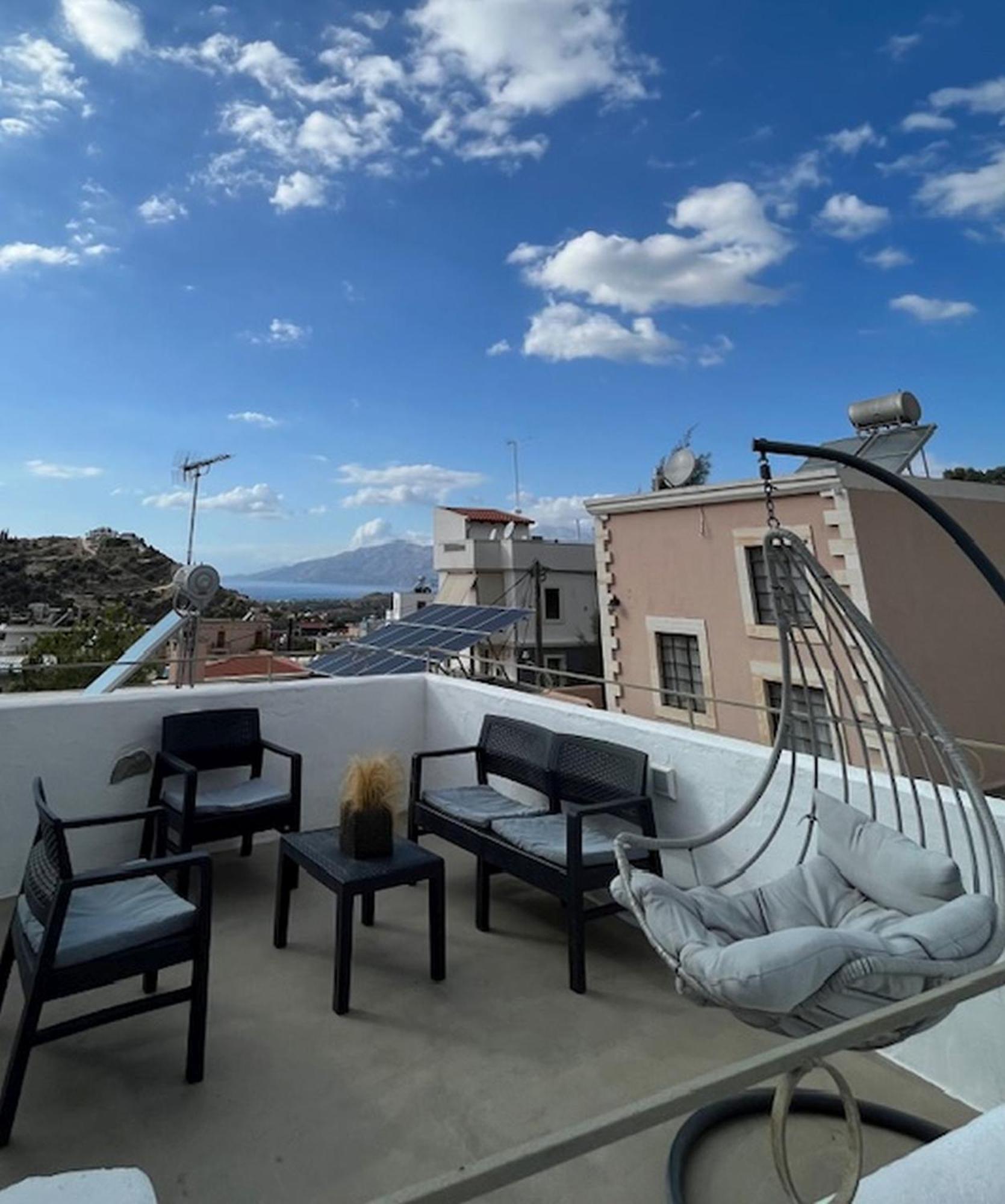 Sonia'S Luxury Apartment With Jacuzzi كاميلاريون المظهر الخارجي الصورة